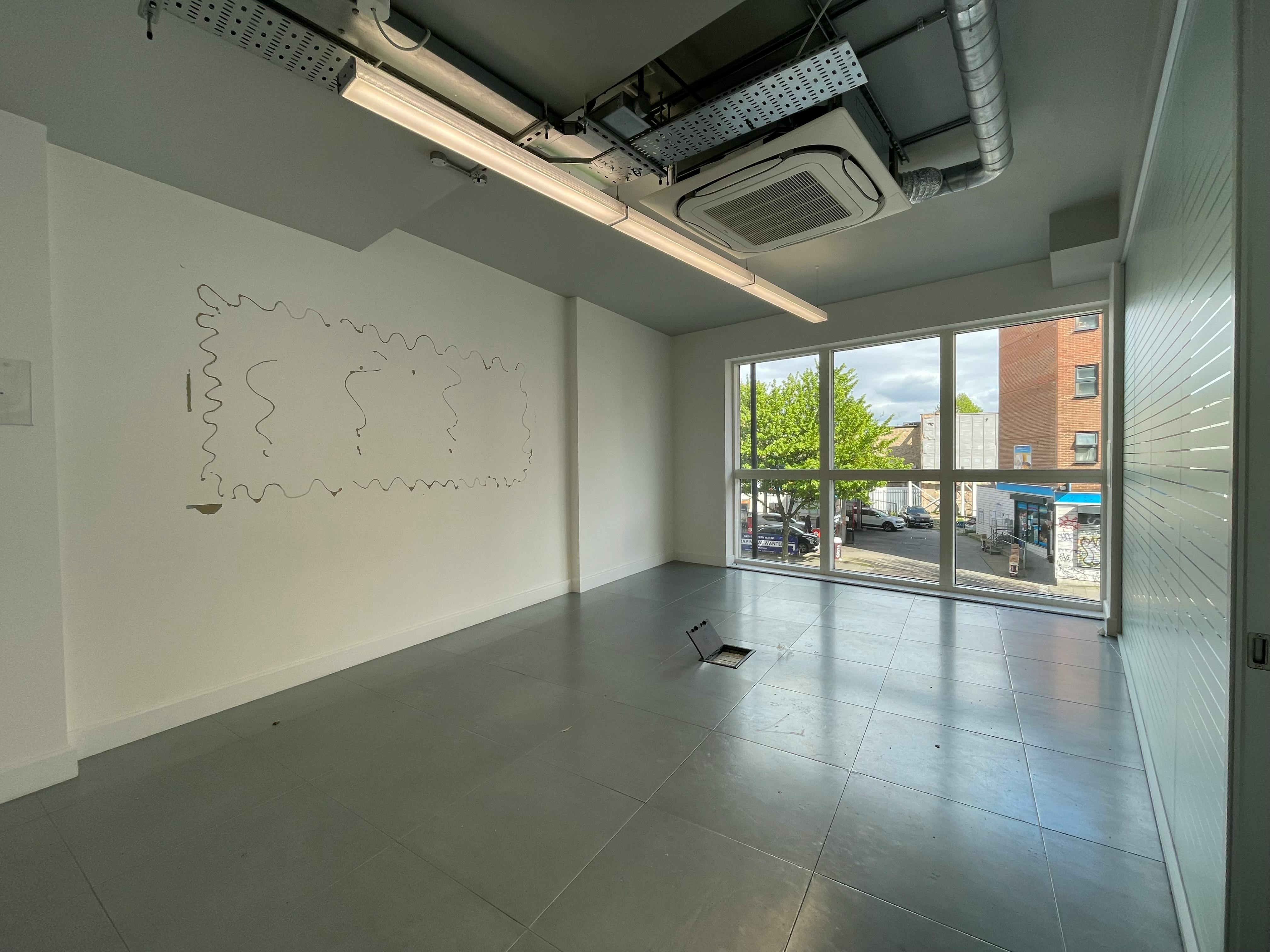 Office in London - photo 3