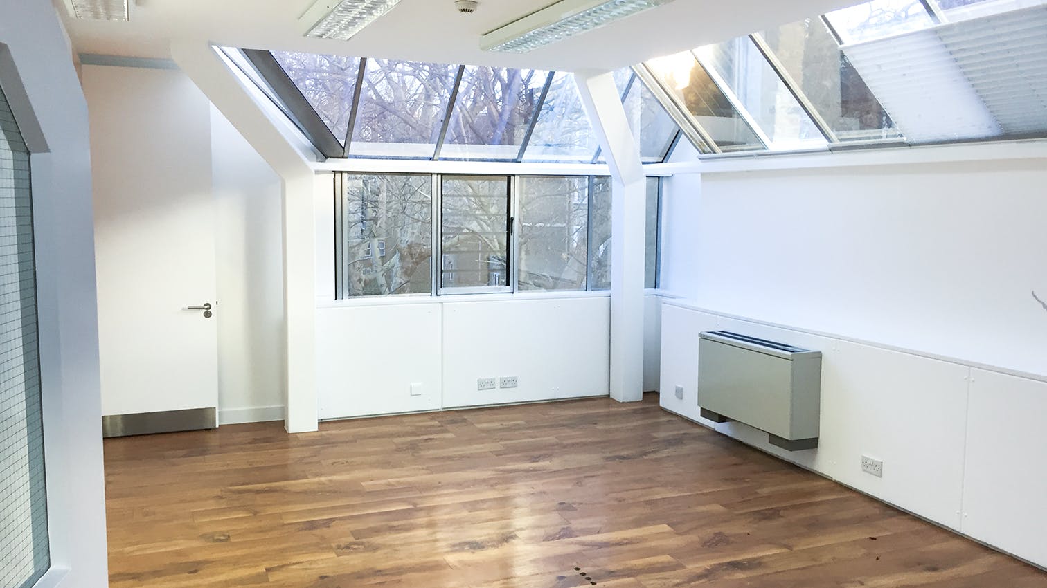 3 Logan Place, 3 Logan Place, Kensington, Office To Let - 3 Logan Place Kensington W8 office to let west London int 1.jpg