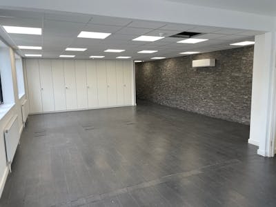 Unit 4, Brick Knoll Park, St Albans, Industrial/Logistics To Let - IMG_3800.jpeg
