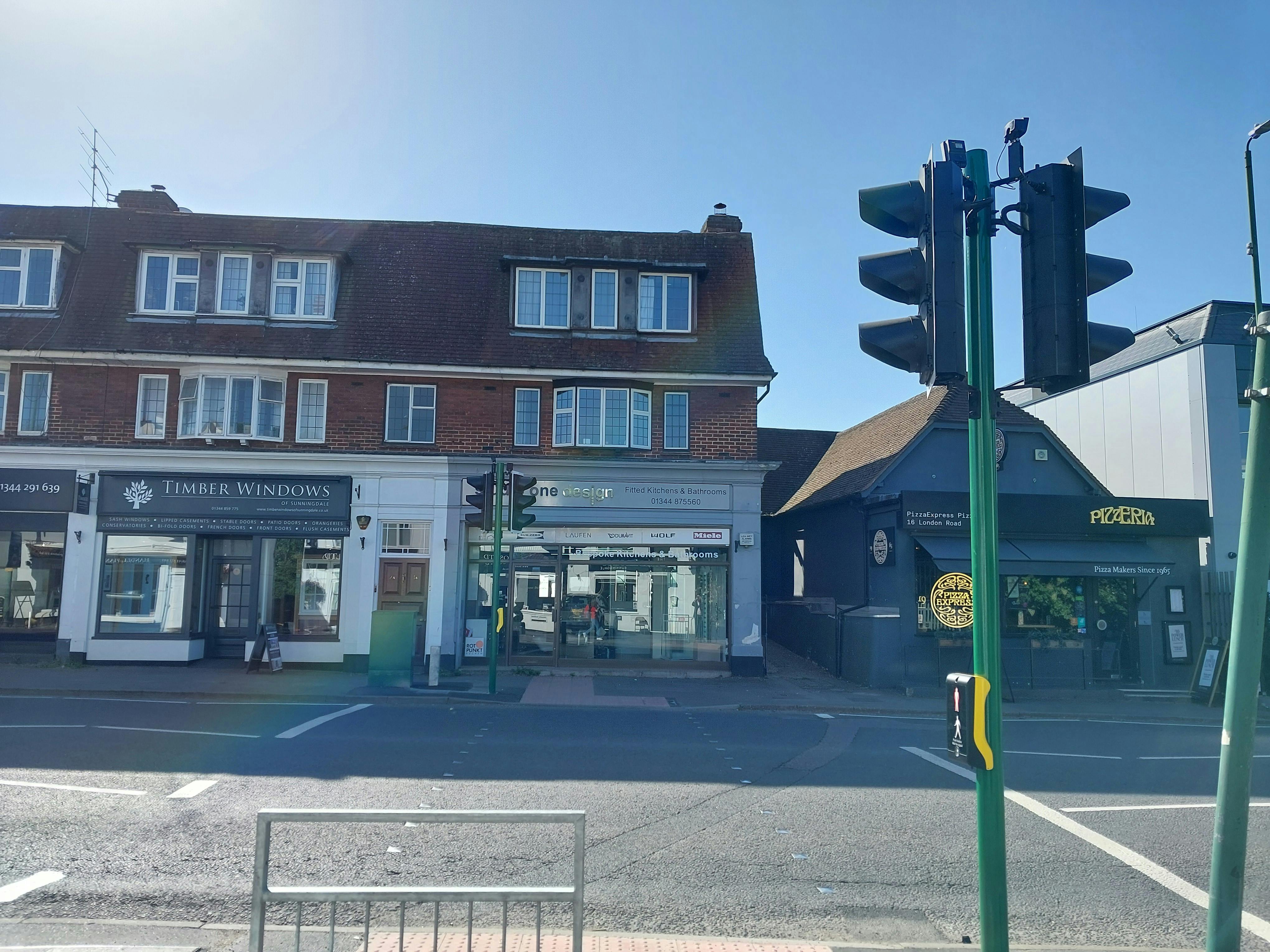 1 Broomhall Buildings, Ascot, Retail For Sale - 20260501_093356.jpg