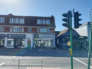 1 Broomhall Buildings, Ascot, Retail For Sale - 20260501_093356.jpg