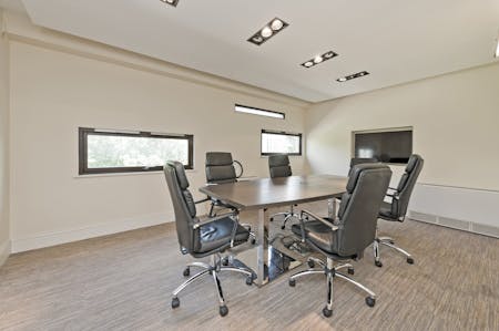 Suite 6 Exhibition House, London, Office To Let - suite 6 exhibition hse0048.jpg