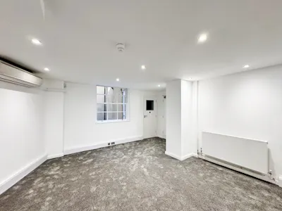 1 Hobart Place, London, Office To Let - Image (87).jpg