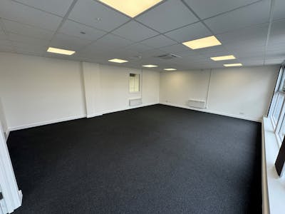 Unit C2, Brooklands Close, Sunbury-On-Thames, Industrial/Logistics / Trade Counter / Warehouse / Industrial / Warehouse To Let - Brooklands close c2 3.jpg