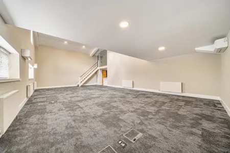 Unit 5, Eastbury Road, Beckton, Industrial/Logistics To Let - 1526593 (2).jpg