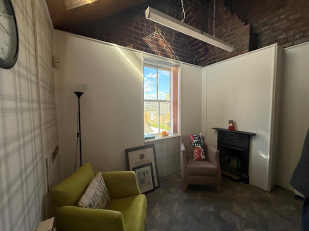 Office To Let in Jesmond - Internal 1.jpg