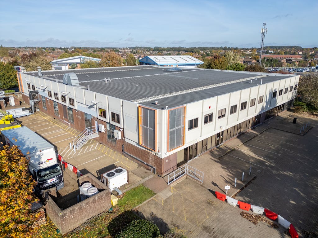 Unit 4 Airport Exec Park94
