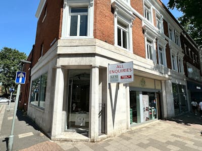 308-312 Chiswick High Road, London, Retail To Let - IMG_1252.JPEG