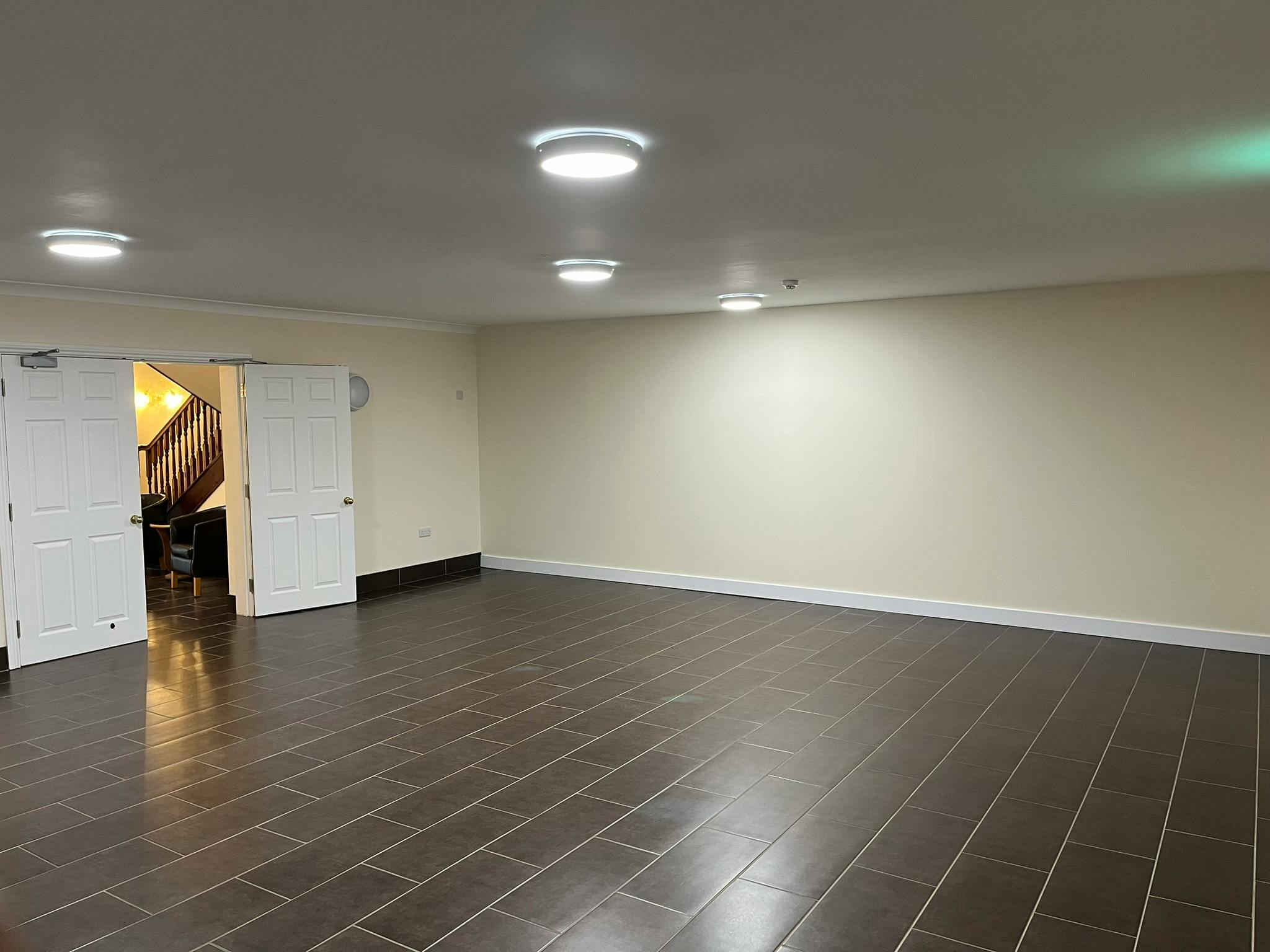 Tittershall Lodge, Kingswood Lane, Aylesbury, Land / Offices / Retail To Let - IMG_2823.JPEG