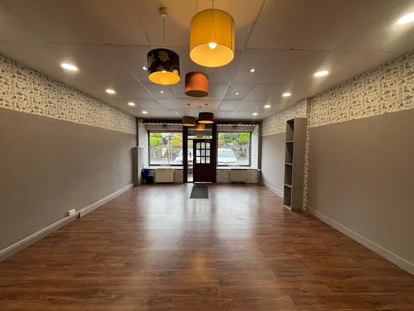 11 Eaglesham Road, Glasgow, Retail To Let - 11 Eaglesham Road