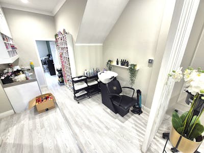 10 Buxton Road, Stockport, Retail To Let - 20251103_100012.jpg