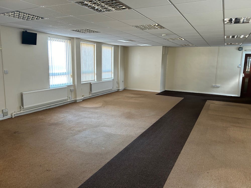 Light Industrial / Office Unit, Gorseinon Road - Internal.jpg