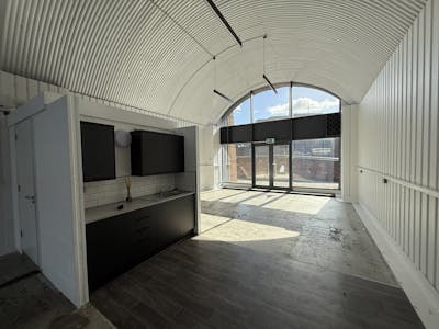 Retail/Office Unit To Let on Arch 1 Hymers Court, Gateshead, Retail To Let - IMG_0178.jpg