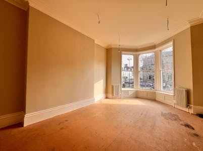 The Kent Suite, 4 Princes Square, Harrogate, Office To Let - 10.png