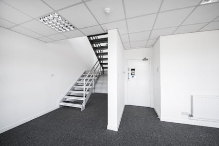 Unit 2, South Gyle Industrial Estate, Edinburgh, Industrial/Logistics / Warehouse To Let - Web_gbsout05_unit_13.jpg