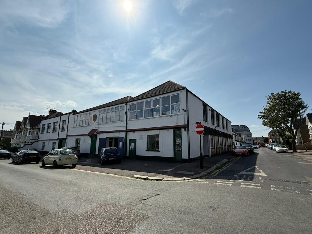 Unit 20, Leighcliff Buildings - WhatsApp Image 20250808 at 160557_6d9bccb6.jpg