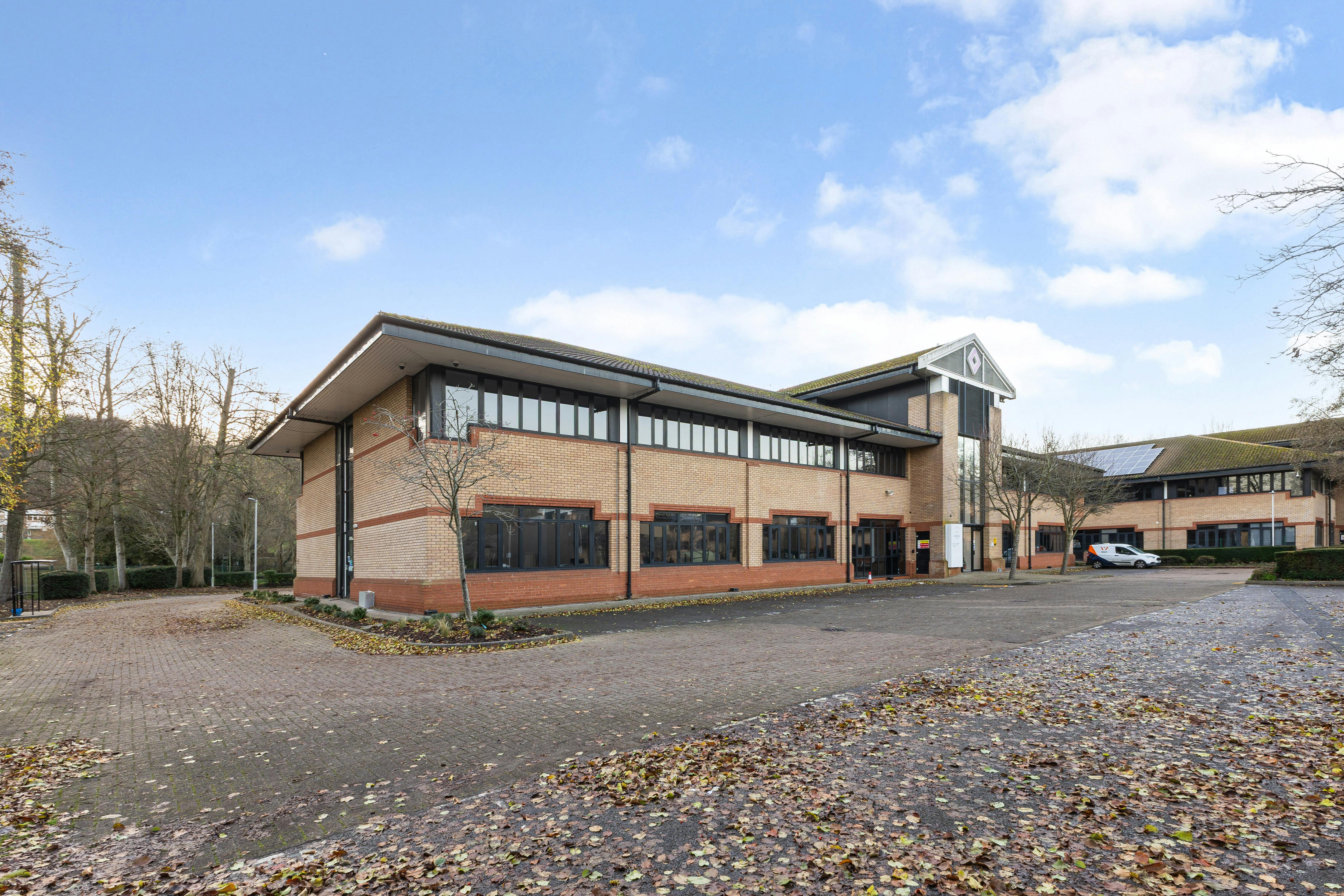 First Floor, Hampden Court, High Wycombe, Offices To Let - 101879_Hampden-Court-Kingsmead-Business (11).jpg