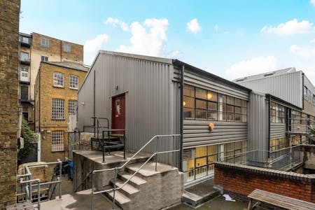 Studio 5 The Hangar, London, Office To Let - 1384079186924ffaecac69.jpg
