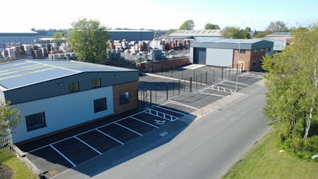 Unit 8 Howley Park Road East, Morley, Industrial/Logistics To Let - DJI_0066.JPG