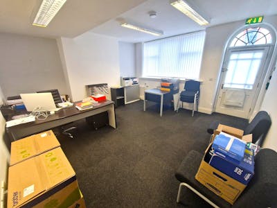 13 Stockport Road, Stockport, Office To Let - 20240822_121609.jpg