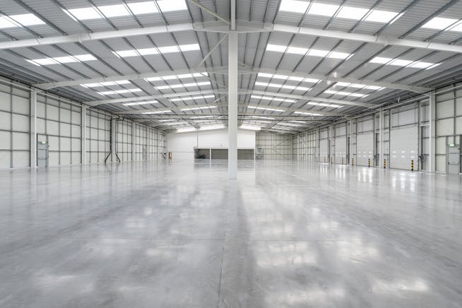 Intec Business Park, Wade Road, Basingstoke, Industrial To Let - IW121025CA0771.jpg