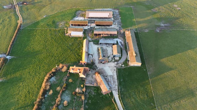 Industrial Units, Oakcroft Farm, Aylesbury, Industrial To Let - IMG_8563.JPG