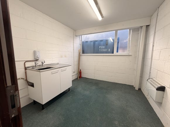 11 Hartley Business Park, Selborne Road, Alton, Industrial / Warehouse To Let - IMG_0503.jpeg