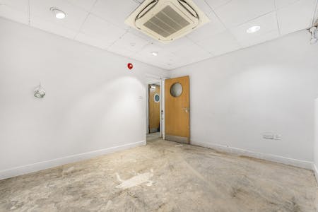 35 Highbury Corner, London, Office / Retail / Showroom To Let - 2_40010.jpg