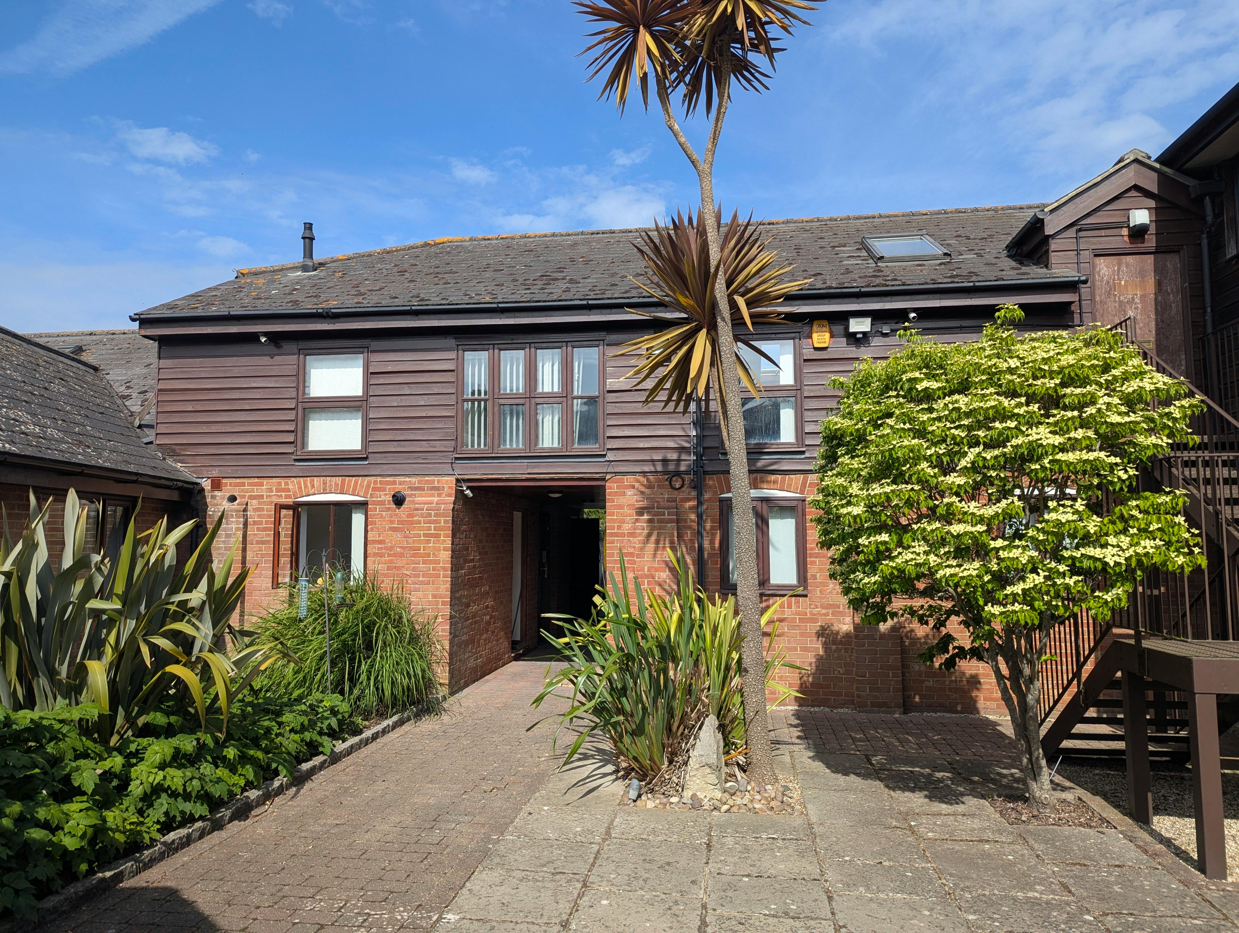 3 & 3a Sussex Business Village, Lake Lane, Barnham, Office To Let - PXL_20260521_084318785.jpg