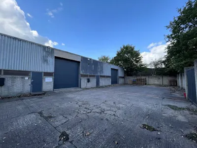 4 Goddard Road, Runcorn, Industrial/Logistics / Warehouse / Workshops To Let - front 2.jpg