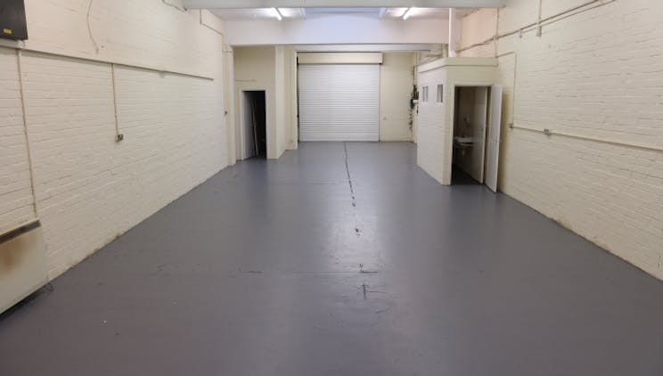 Unit 51 Milford Trading Estate, Reading, Industrial / Warehouse To Let - Milford Road Trading Estate Unit 51 Interior 2.JPG