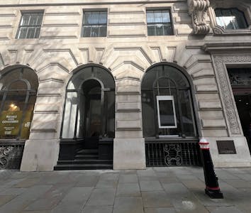 5 Royal Exchange Buildings, London, High Street Retail To Let - Croped Frontage.png