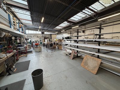 Unit 133, Middlemore Industrial Estate, Smethwick, Industrial / Warehouse For Sale - Photo 06-01-2026, 10 23 45.jpg