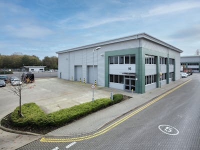 Unit 16, Uxbridge, Industrial/Logistics / Trade Counter / Trade Counter / Showroom / Warehouse / Industrial / Warehouse To Let - uxbridge-trade-016.jpg