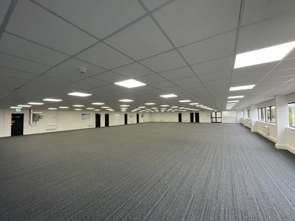 Unit B, Irton House, Chalgrove, Industrial To Let - IMG_4982.JPG