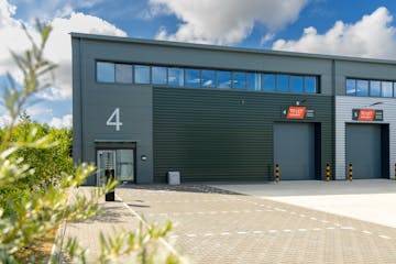 Unit 5, Vantage 41, Aston Clinton, Industrial To Let - Vantage 41  49  Photoscouk  WEBRES.JPG