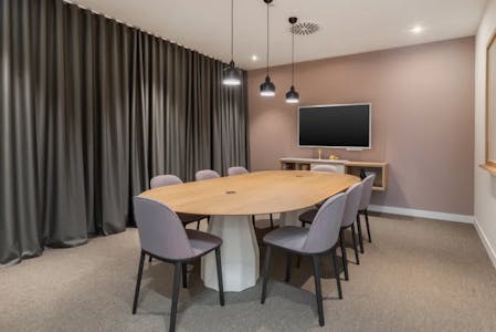Regus Thames Valley Park, 400 Thames Valley Park Dr, Reading, Office / Serviced Office To Let - Spaces_Campo_de_las_Naciones_5684_Madrid_Spain_Large_Meeting_Room.jpg