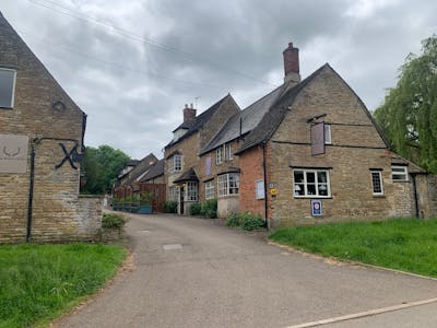 Kings Arms, Top Street, Oakham, Leisure / Pub / Restaurant To Let / For Sale - IMG_9081.jpg