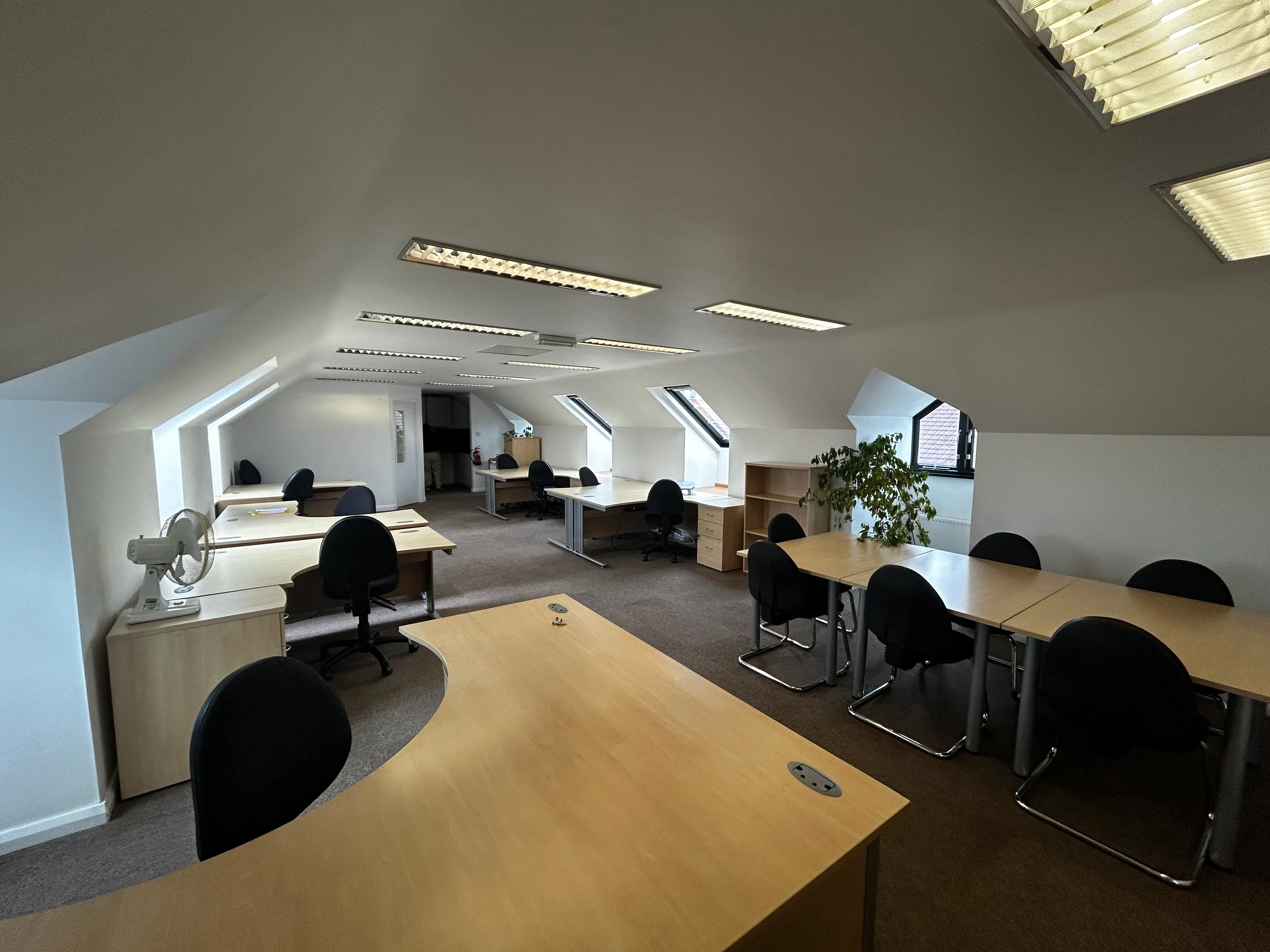 Old Bank House Business Centre, 5 Devizes Road, Swindon, Offices To Let - 471bd9d8-e5be-4b75-86e9-e65c7816efb0.jpg