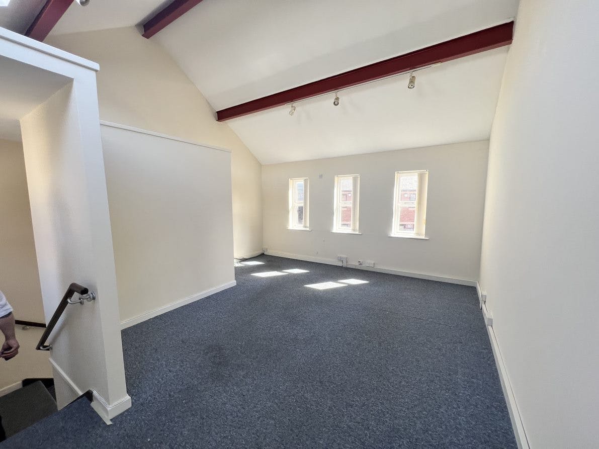 Office in Portsmouth - photo 2