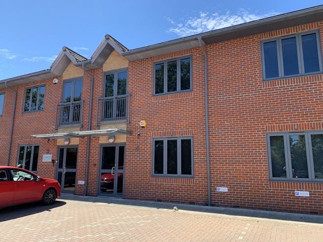 Unit 4 The Axis Centre, Leatherhead, Offices, To Let - Hurst Warne