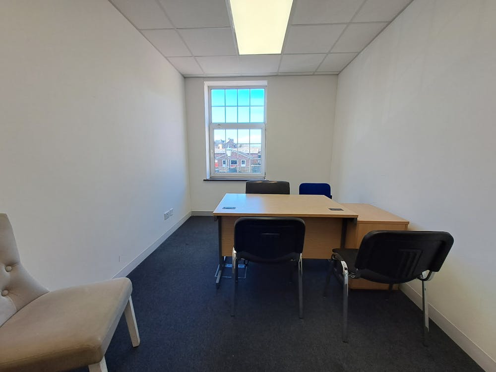 First Floor Offices, Stuart Court, Birmingham, Office To Let - 1000020978.jpg