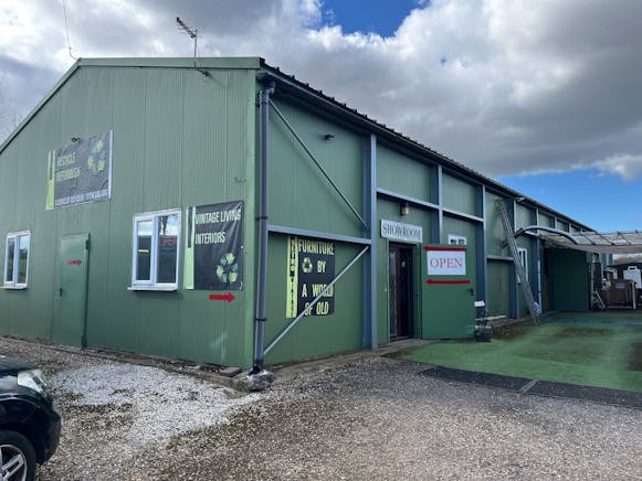 The Green Barn, Old Mill Barns, Leighton Buzzard, Offices To Let - 20250328_134936957_iOS.jpg