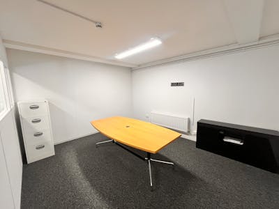 21, Hornbeam Square South, Harrogate, Office To Let - image00034.jpeg