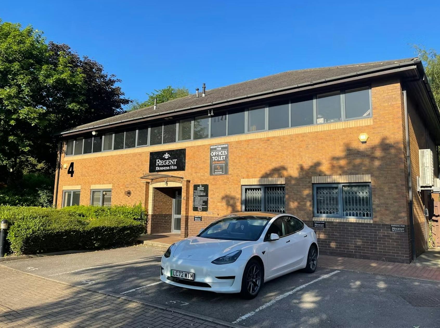 Unit 4, Pavilion Business Park, Leeds, Offices To Let - Pavilion Business Centre  External.jpg