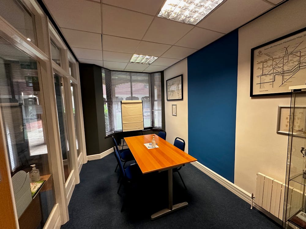 The Cloisters, Unit 8, George Road - p8.jpeg