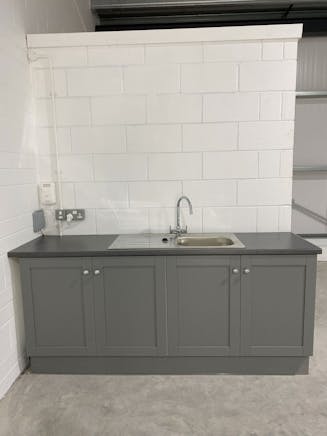 Unit 2 New Barn, Basingstoke, Industrial To Let - IMG_2928.jpg