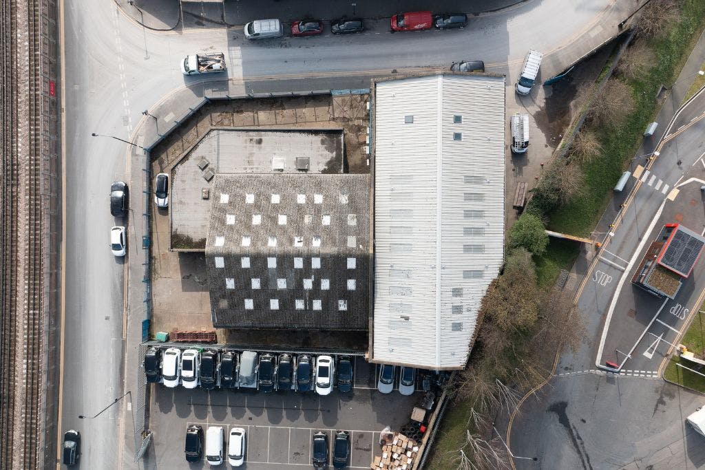 Industrial Unit in London - photo 4