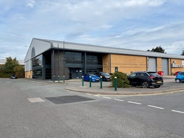 Unit 3 Sundon Business Park, Dencora Way, Luton, LU3 3HP