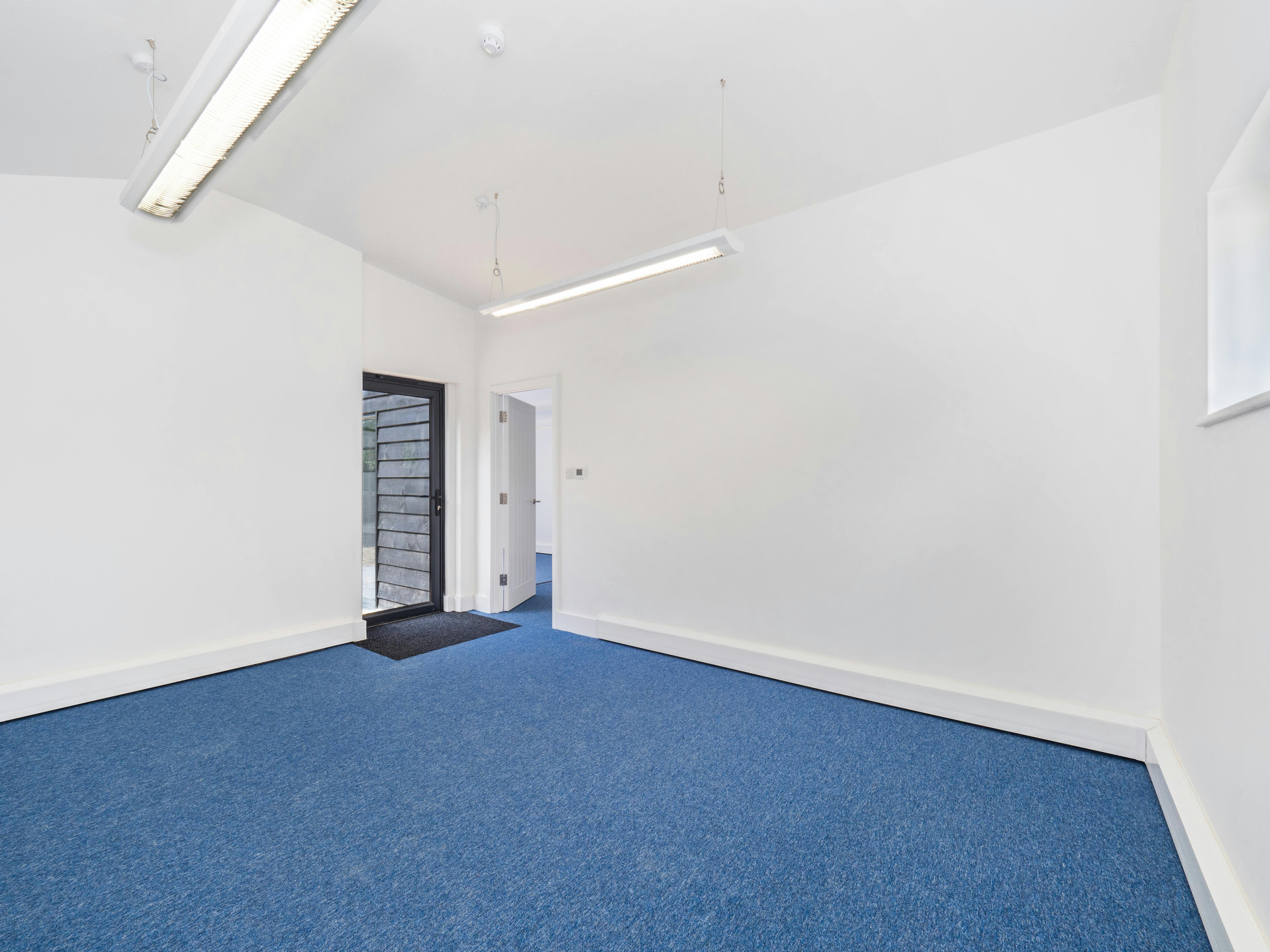 The Old Cattle Yard, Watlington, Office To Let - F05.jpg